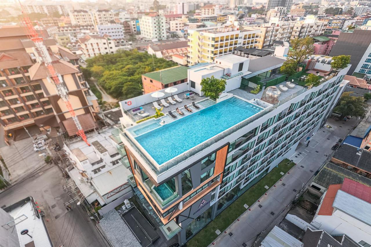 Amethyst Hotel Pattaya Bagian luar foto