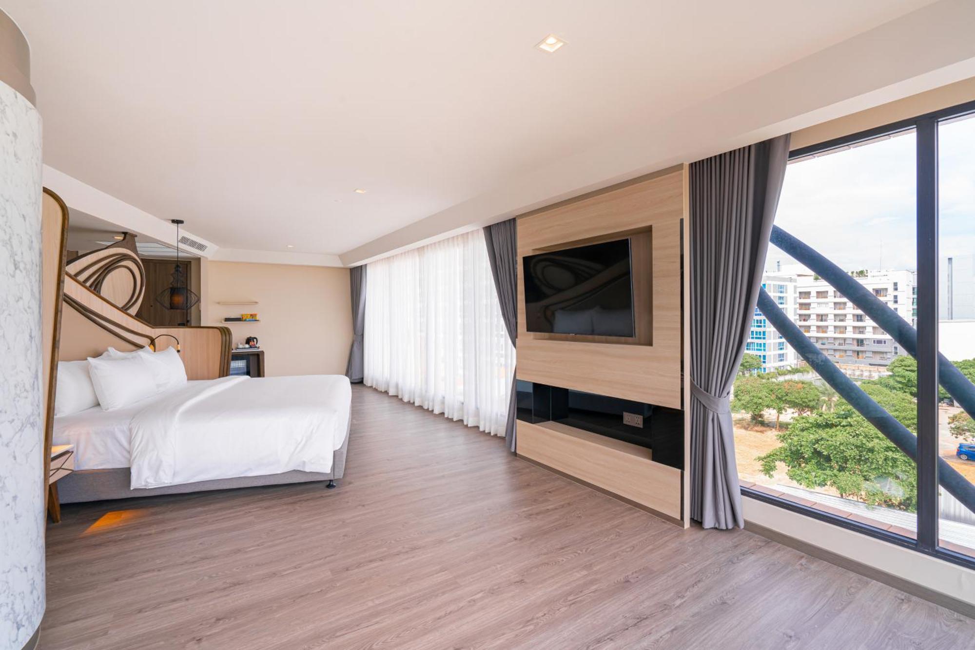Amethyst Hotel Pattaya Bagian luar foto