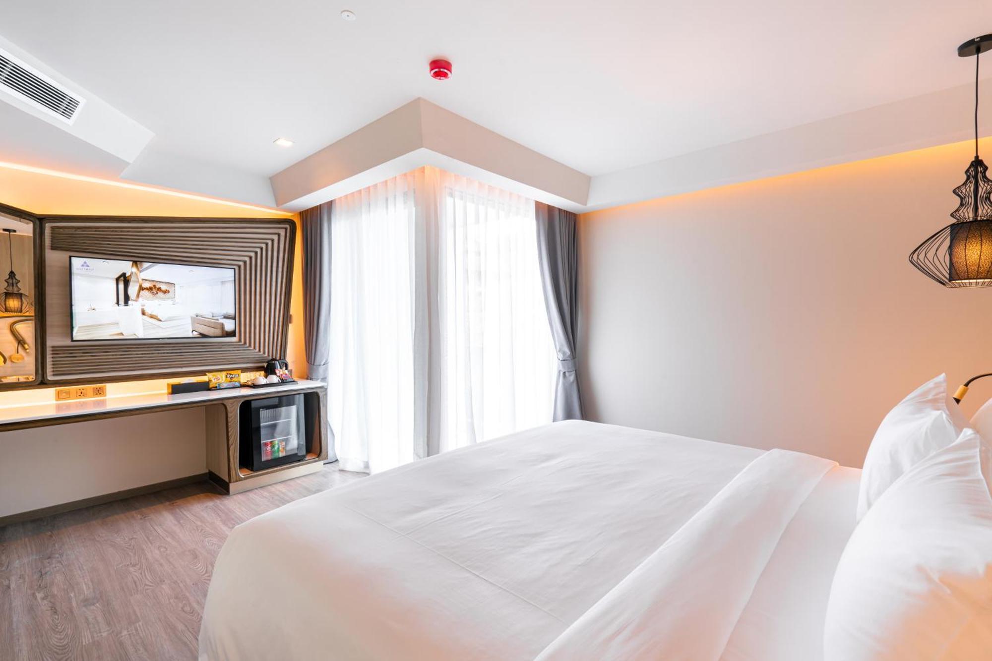 Amethyst Hotel Pattaya Bagian luar foto