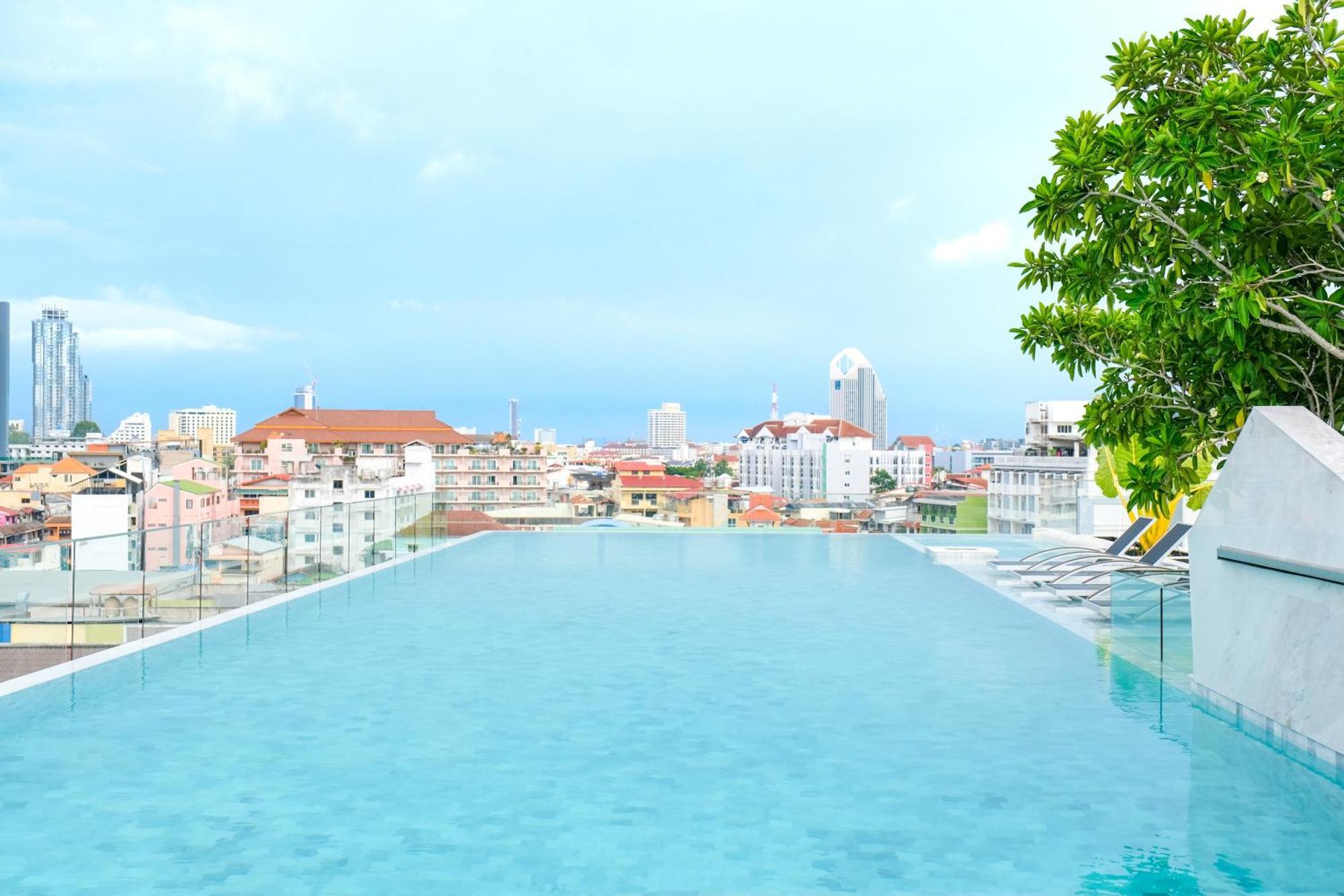 Amethyst Hotel Pattaya Bagian luar foto