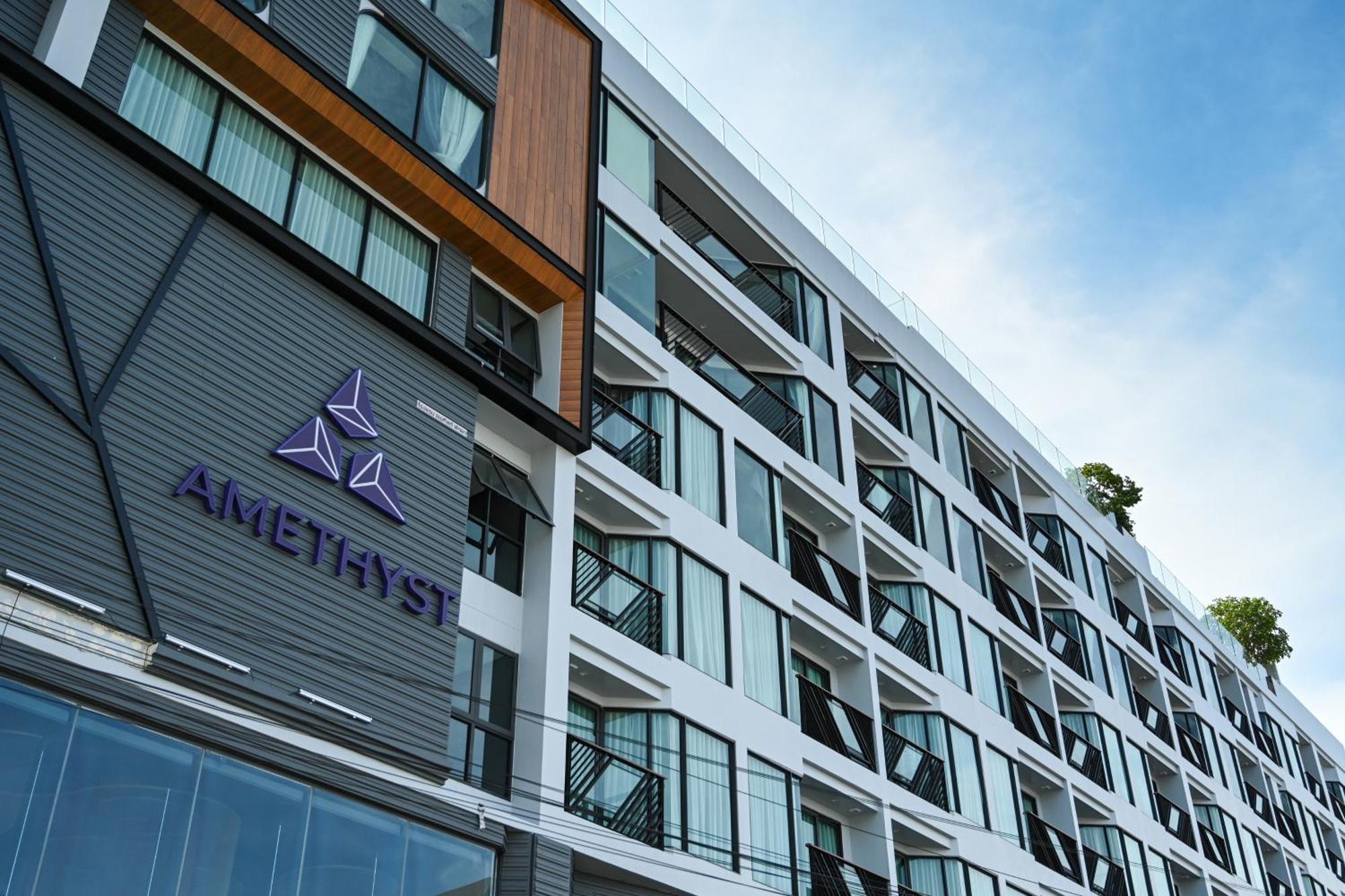 Amethyst Hotel Pattaya Bagian luar foto