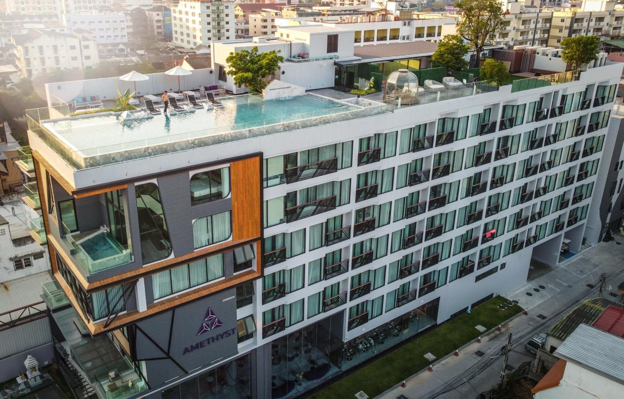 Amethyst Hotel Pattaya Bagian luar foto