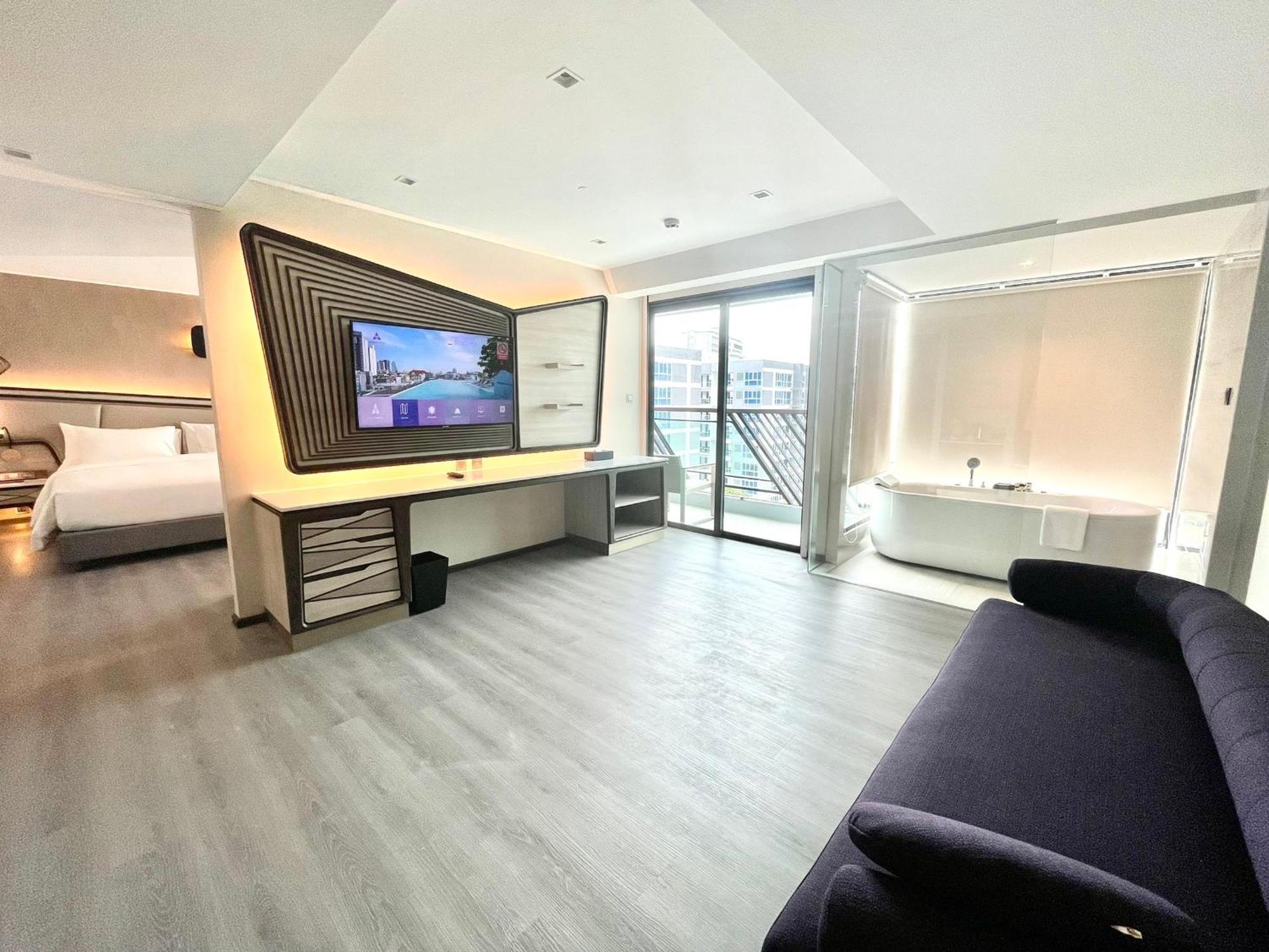 Amethyst Hotel Pattaya Bagian luar foto