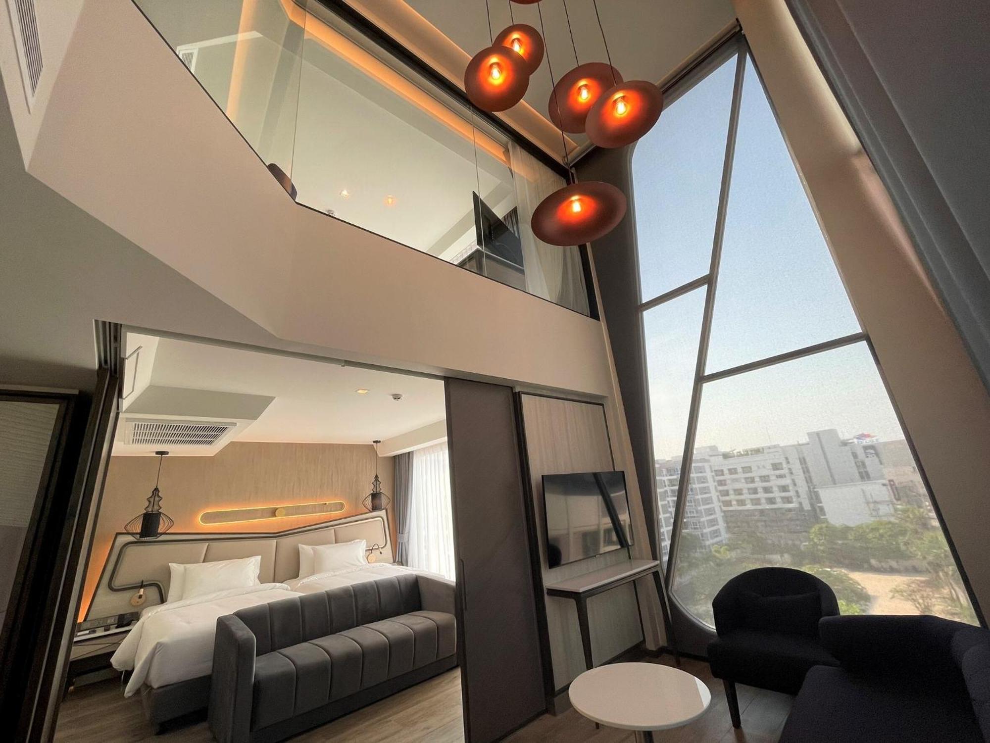 Amethyst Hotel Pattaya Bagian luar foto